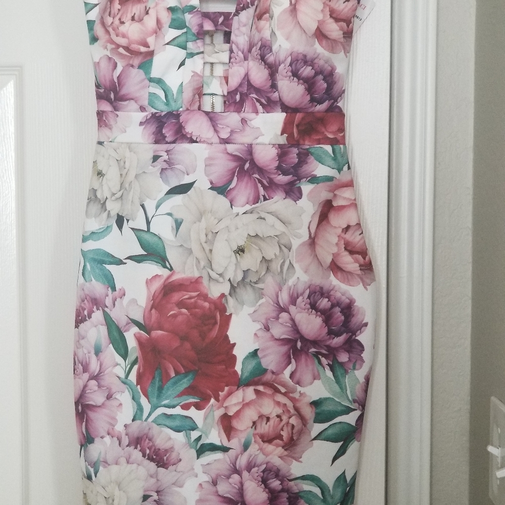 Dress - Picture 2 of 6